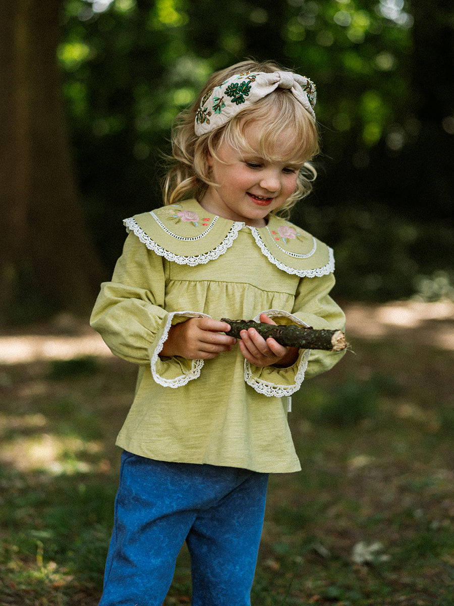 Quebec Embroidered Tee, Acacia Green – Happyology
